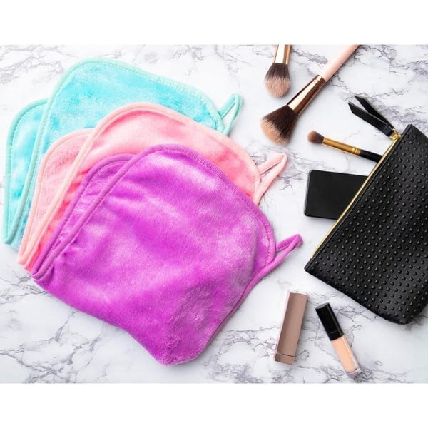 *Wash the Day Away Makeup Remover Cloths ***MULTIPLE COLORS***