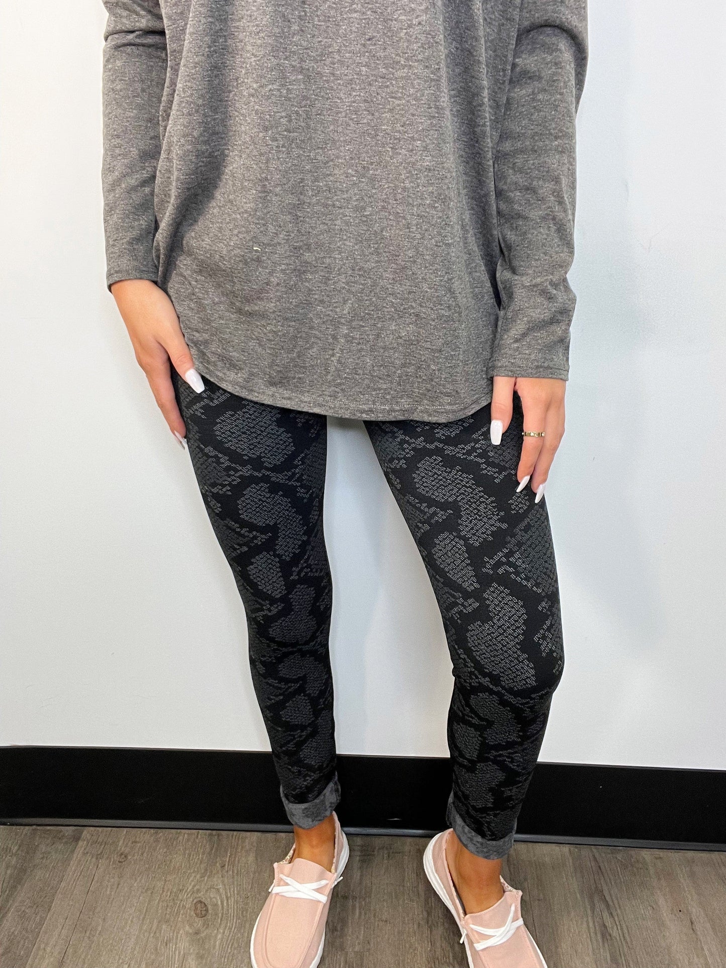 Snake Skin Fleece Lined Leggings
